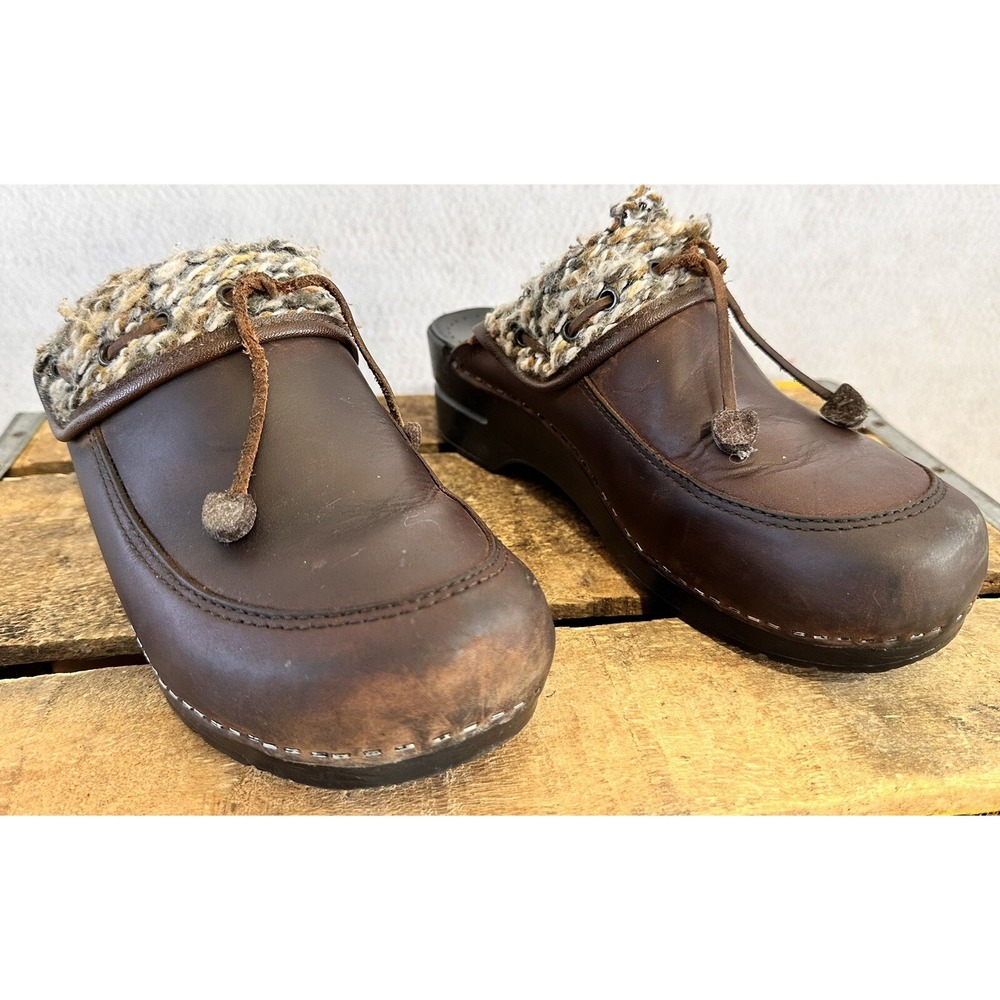 Dansko Shandi Clogs Boho Leather Tassel Women 8 40 Brown Excellent